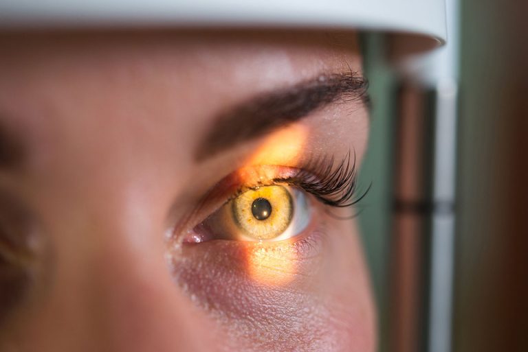 revision-optica-definicion-tipos-pruebas-especiales.jpg